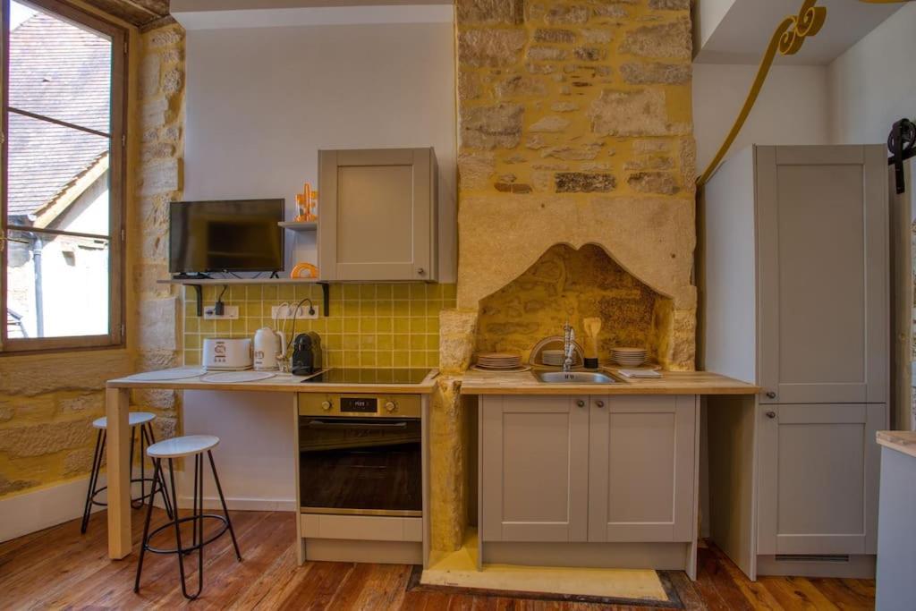 "Les Appartements De Betty C" Studio Medieval Sarlat-la-Caneda Exterior photo